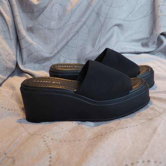 Madden Girl Y2K Slinky Chunky Wedge Sandals, Size 10, 90s mule wedge shoes - Picture 12 of 12